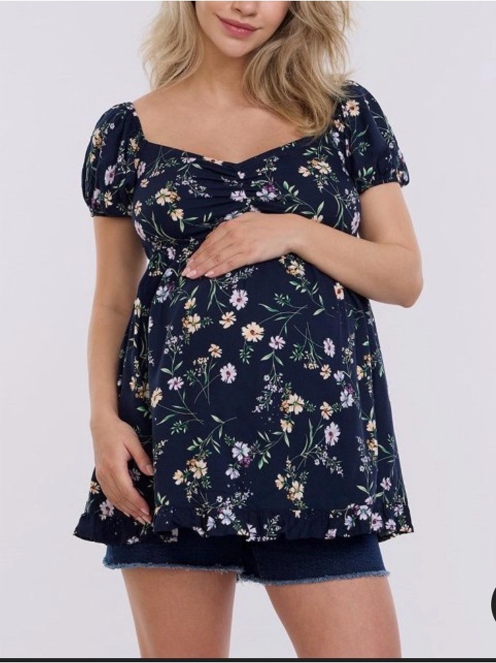 Black Maternity Floral Puff-Sleeve Women’s Top